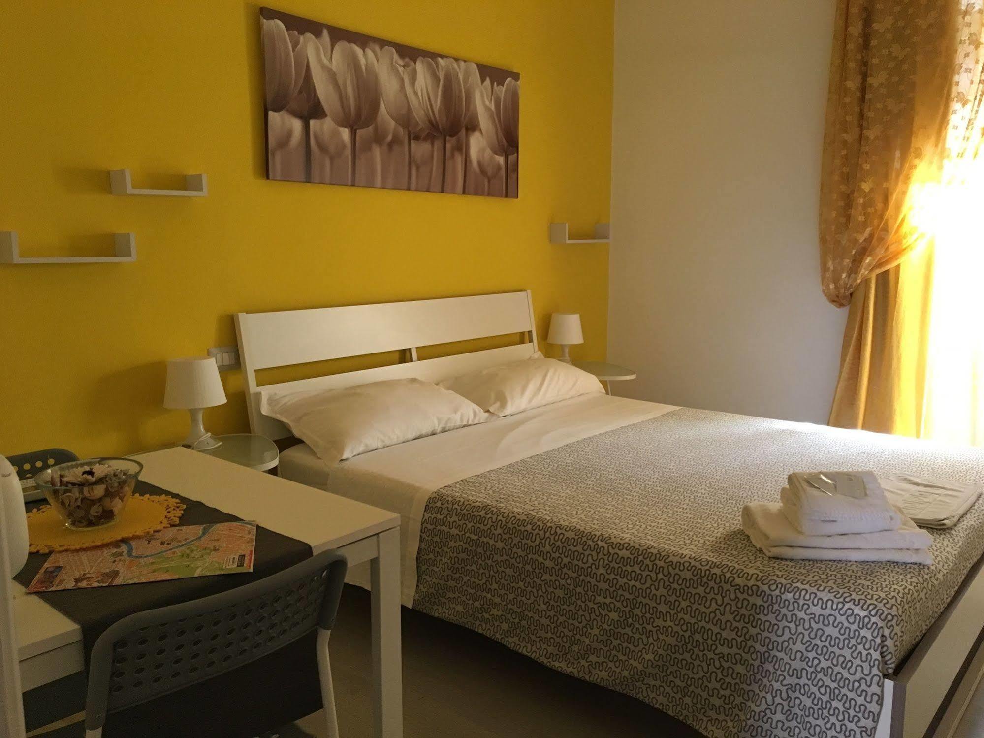 Sunrise B&B Roma Esterno foto